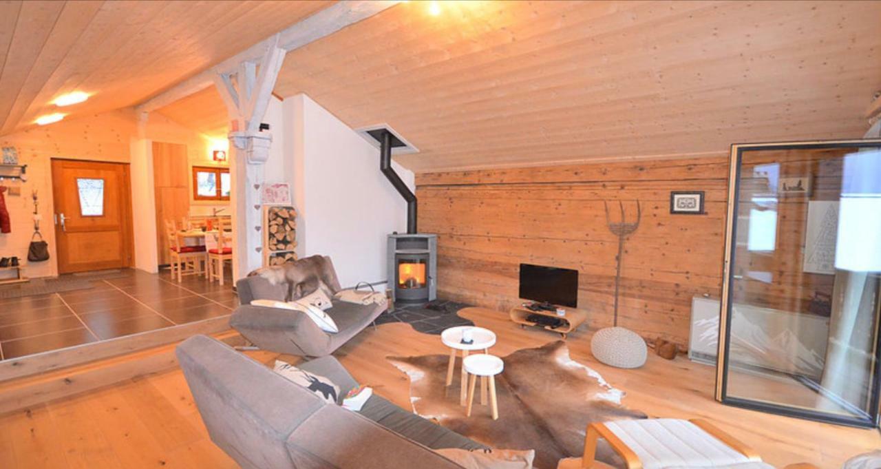 Chalet Rouge Coeur بيش المظهر الخارجي الصورة
