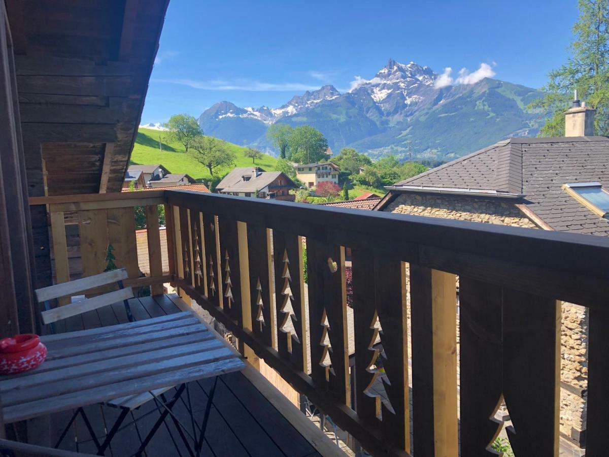 Chalet Rouge Coeur بيش المظهر الخارجي الصورة